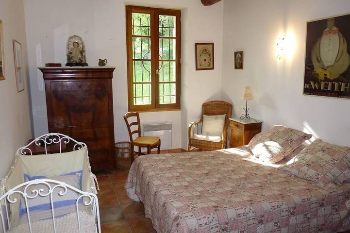 Gîte pour 5 personnes, avec jardin et terrasse à Le Thoronet - 4