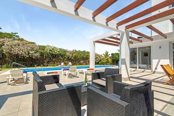 Chalet voor 10 Personen in Jávea, Costa Blanca, Afbeelding 2