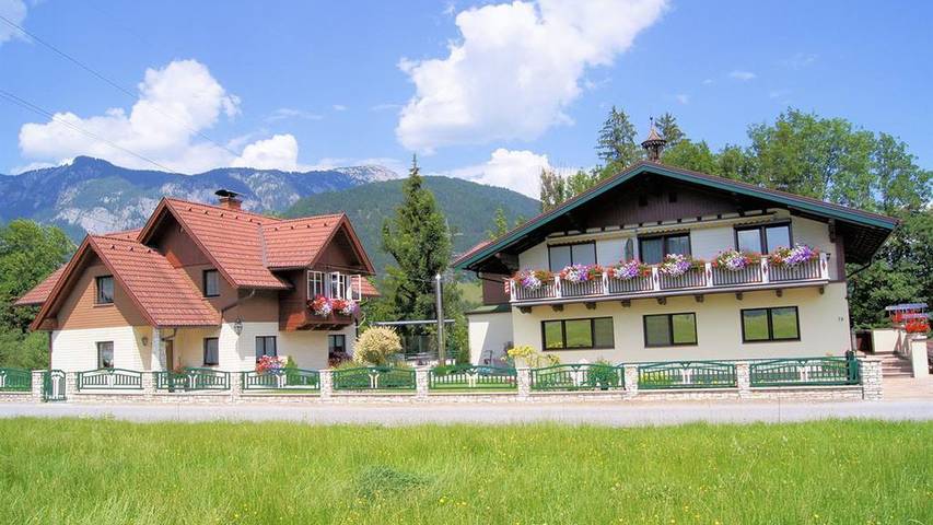 Ferienwohnung für 2 Personen, mit Balkon in Haus