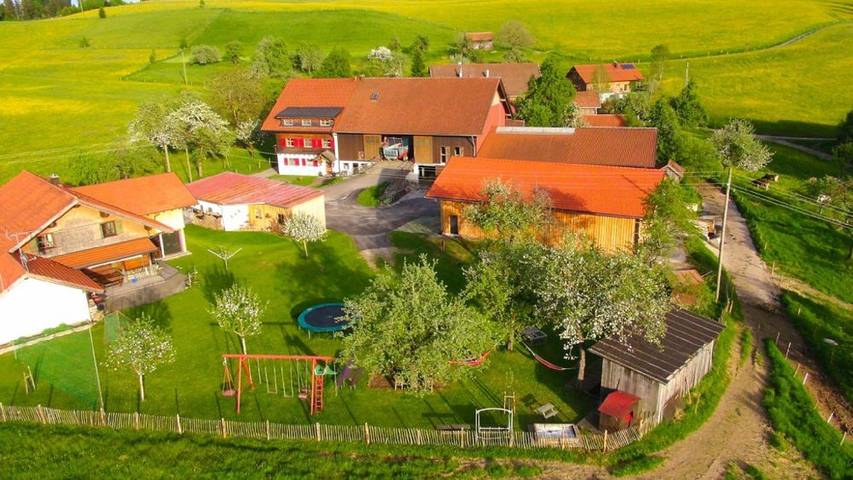 Bauernhof für 4 Personen, mit Balkon und Garten - 1