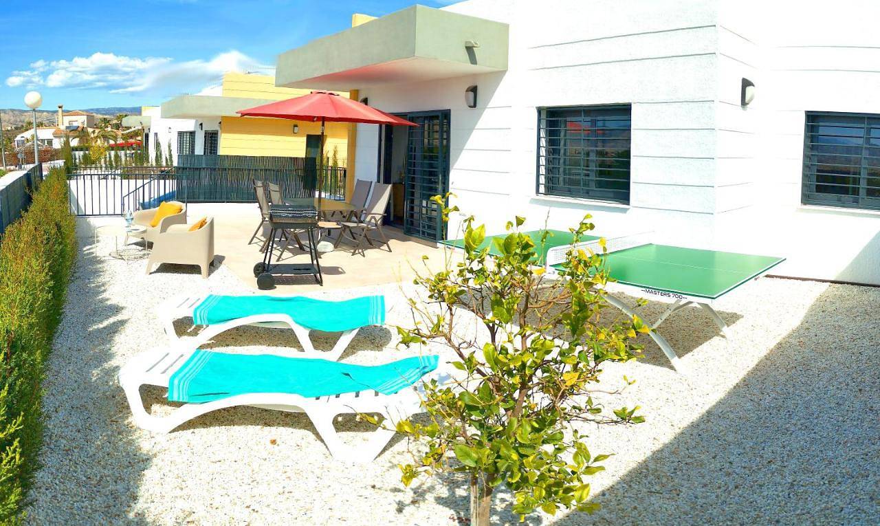 Nuevas Casas entre Mar y Montaña in Busot, Costa Blanca