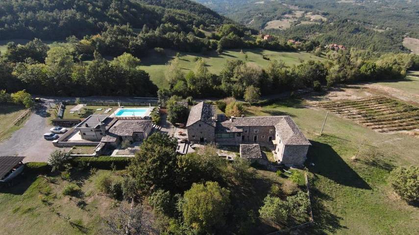B&b per 2 persone, con Idromassaggio e Giardino nonché Piscina e Sauna in Provincia di Parma