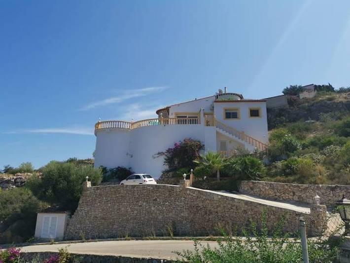 'Villa Petra' con vistas al mar, piscina y Wi-Fi in Pego, Costa Blanca