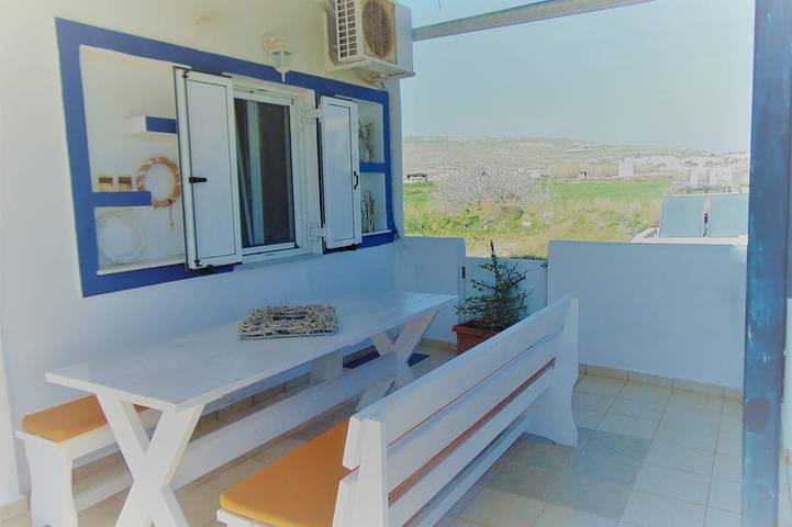Vakantiehuis voor 3 personen, with balkon and tuin as well as whirlpool - 1
