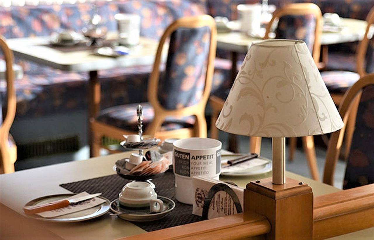 Hotel Conditorei Cafe Baier - Budgetzimmer Haupthaus - Ez in Neckar-Alb