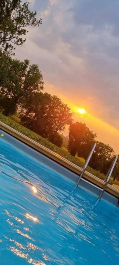 Maison de Charme en pierre - Piscine Privée- Dordogne in Boisse, Périgord Pourpre
