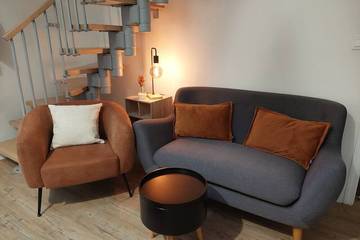 Gîte pour 4 personnes, avec terrasse et jardin à Locronan