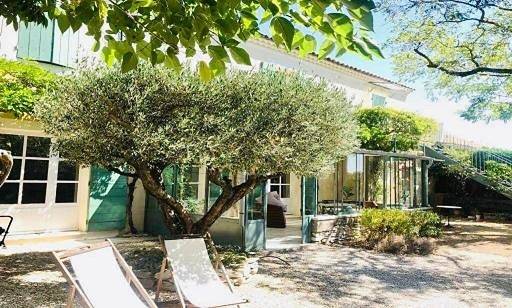 Maison d’hôte pour 2 personnes, avec Balcon et Terrasse ainsi que Jardin et Vue