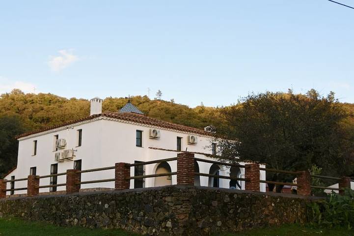 Casa rural para 13 personas en La Nava