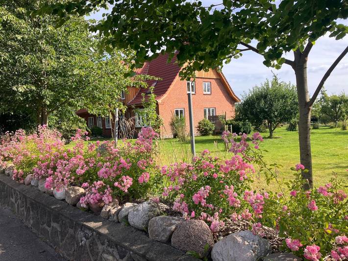 Ferienwohnung für 3 Personen, mit Terrasse und Garten in Fresendelf - 2