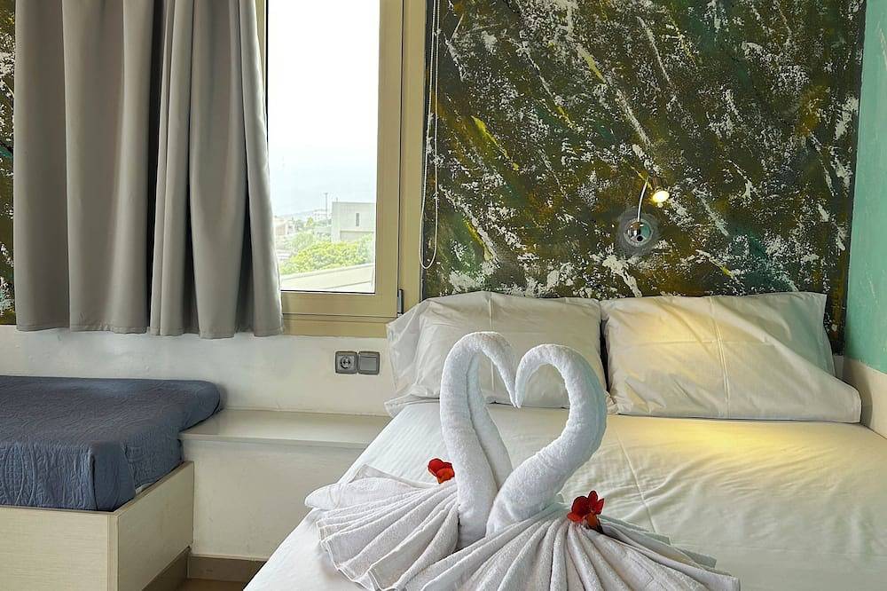 Entire Villa Thrilogy Full View in Koutouloufari, Iraklio-Heraklio region