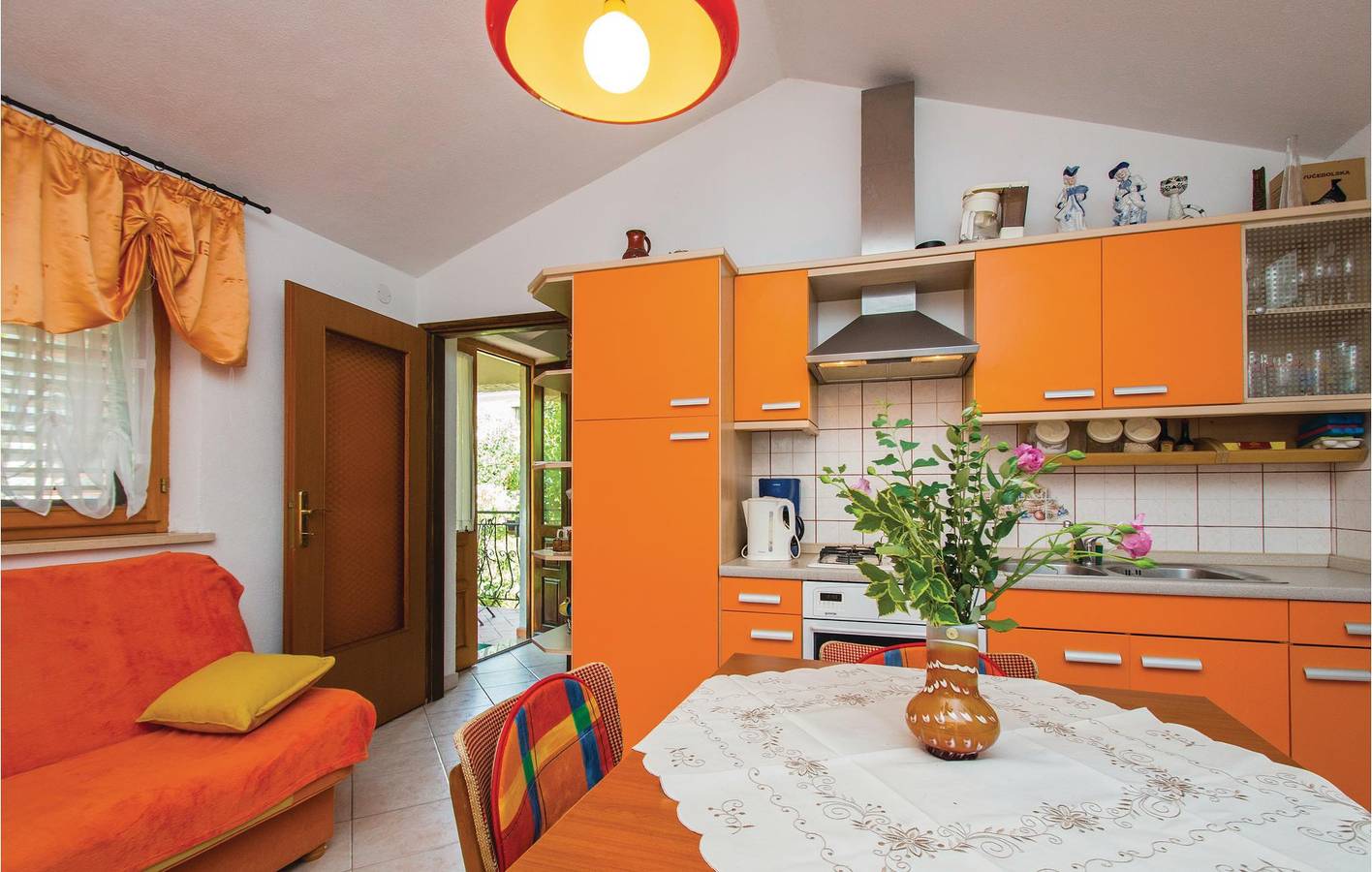 Cozy 71m² Apartment with Terrace & Parking, 1km from Semeln Restaurant in Nedešćina, Istria