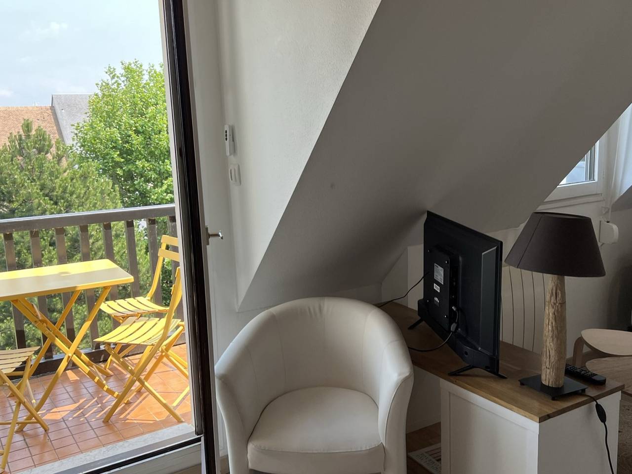 Ganze Wohnung, Strandnahe Wohnung mit Mezzanin in ruhiger Lage und direktem Strandzugang, ideal für Familien in Cabourg, Caen und Umgebung
