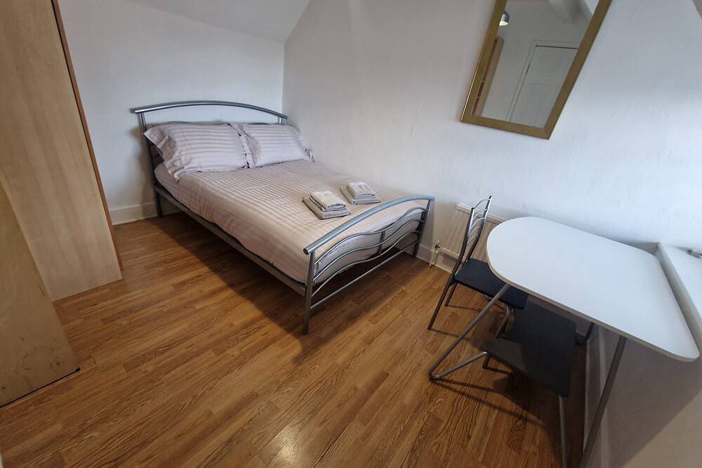 Classy Suite: Private Room in Sheffield Cc in Sheffield, Südliches Yorkshire