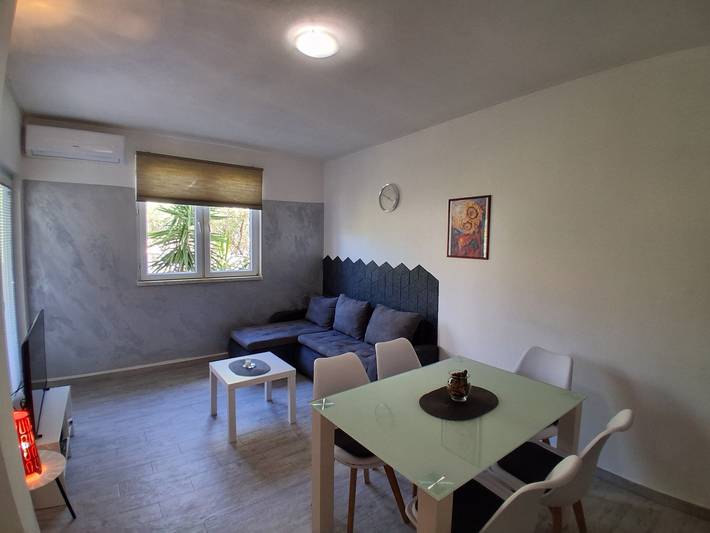 Appartement entier, Appartement de deux chambres avec le balcon Rab -b in Banjol, Rab