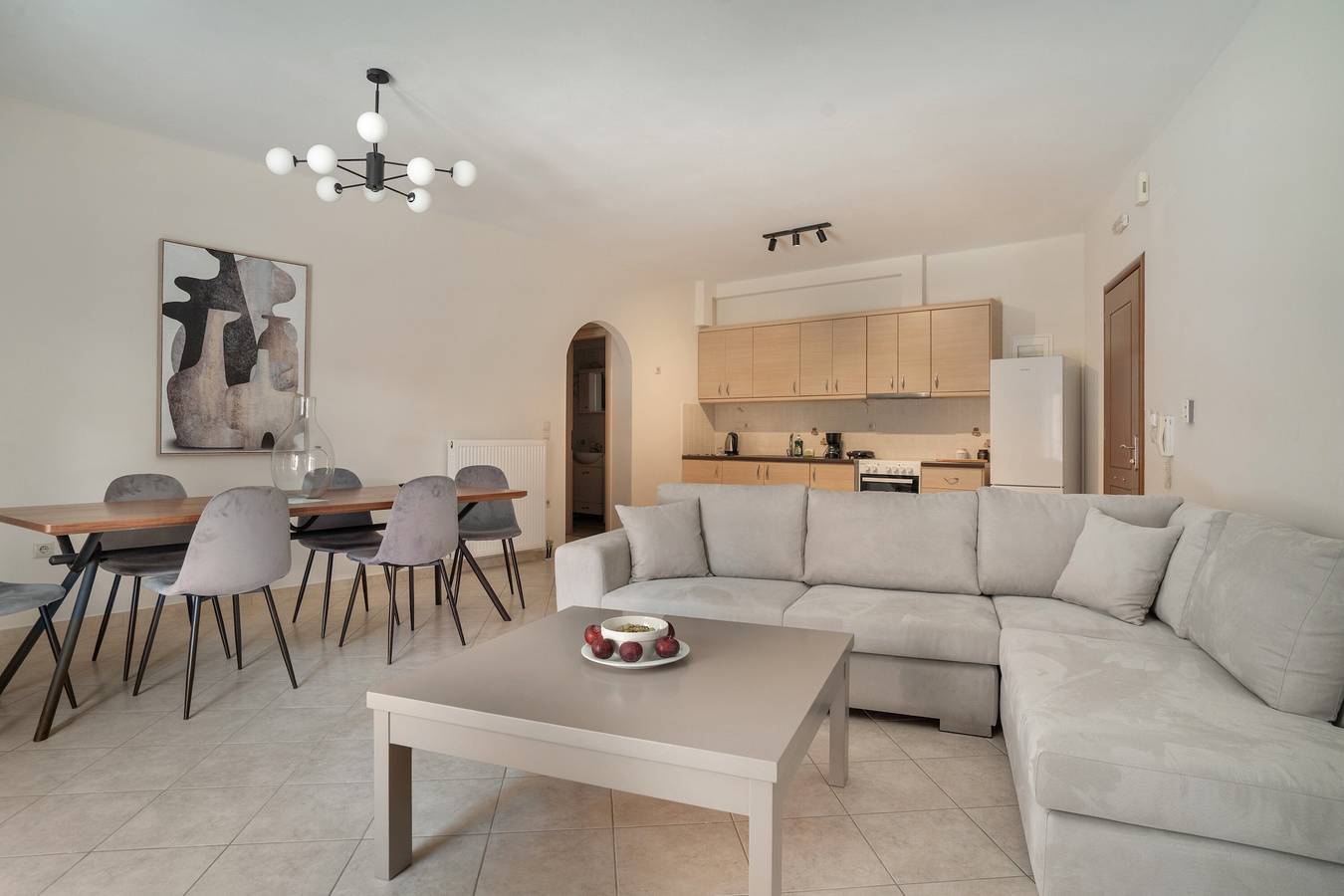 Ganze Wohnung, Apartment 'Ardavani City 1' mit gemeinsamer Terrasse, gemeinsamem Garten und Klimaanlage in Argostoli, Kefalonia