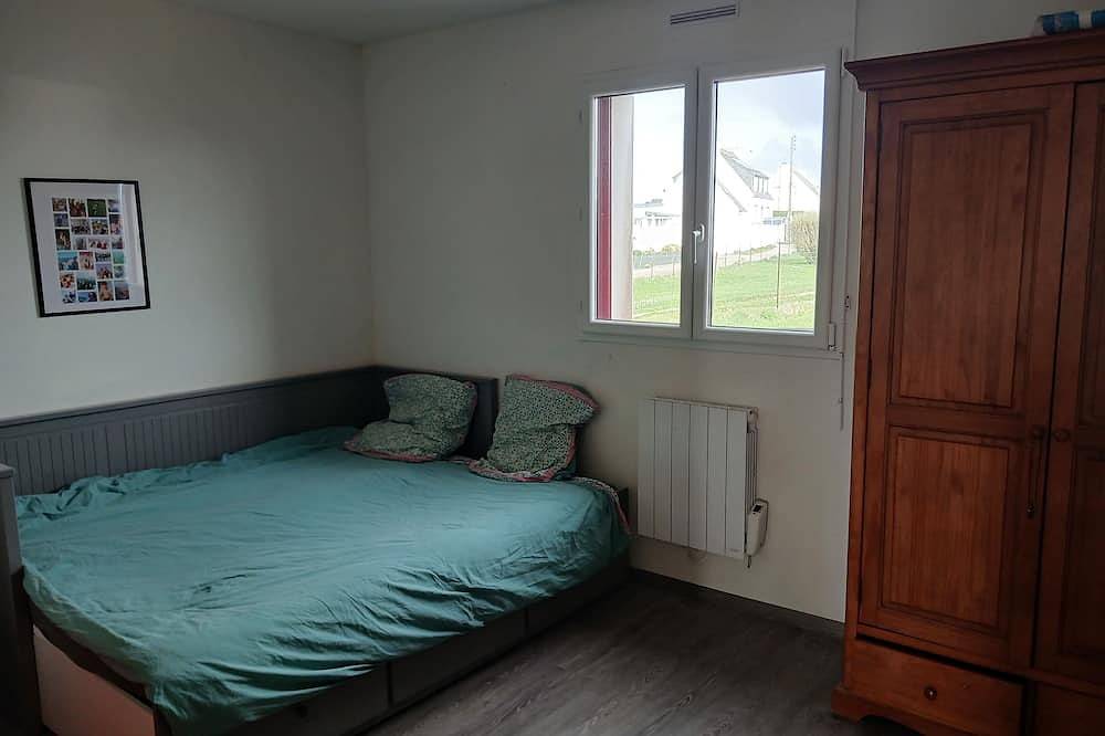 House with sea view, a few steps from the magnificent Gouérou beach. in Lampaul-Plouarzel, Brest und Umgebung