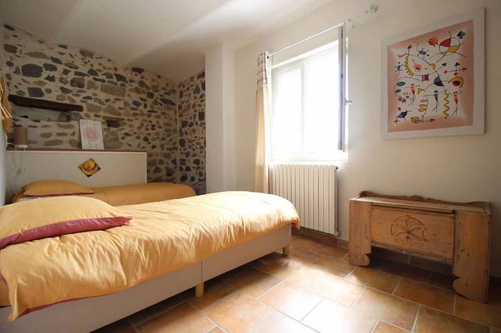 Location de vacances pour 6 personnes, avec terrasse et jardin, animaux acceptés à Saint-Paul-le-Jeune - 2