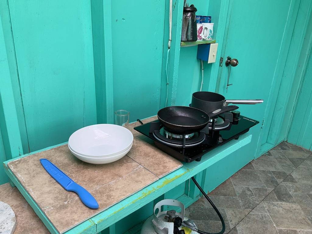 Ganze Wohnung, Convenient comfortable studio in peaceful tropical forest G7 in Kopua Farm Lots, West Puna