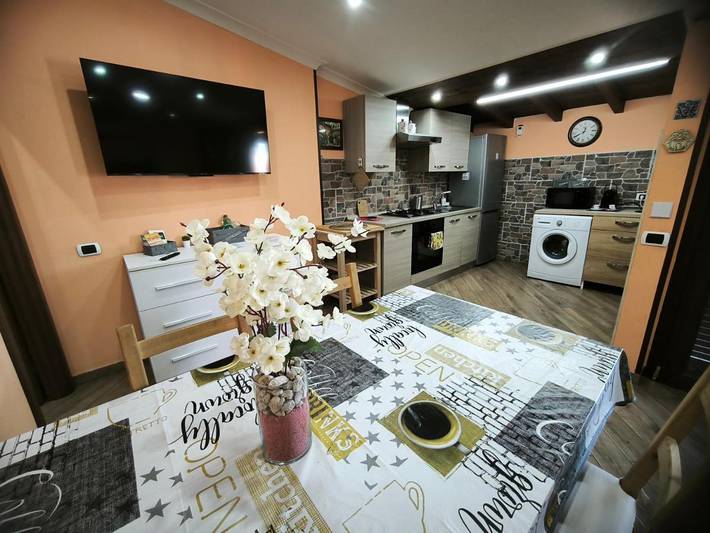 Casa vacanza per 3 persone, con Balcone e Terrazza nonché Giardino e Panorama a Marino