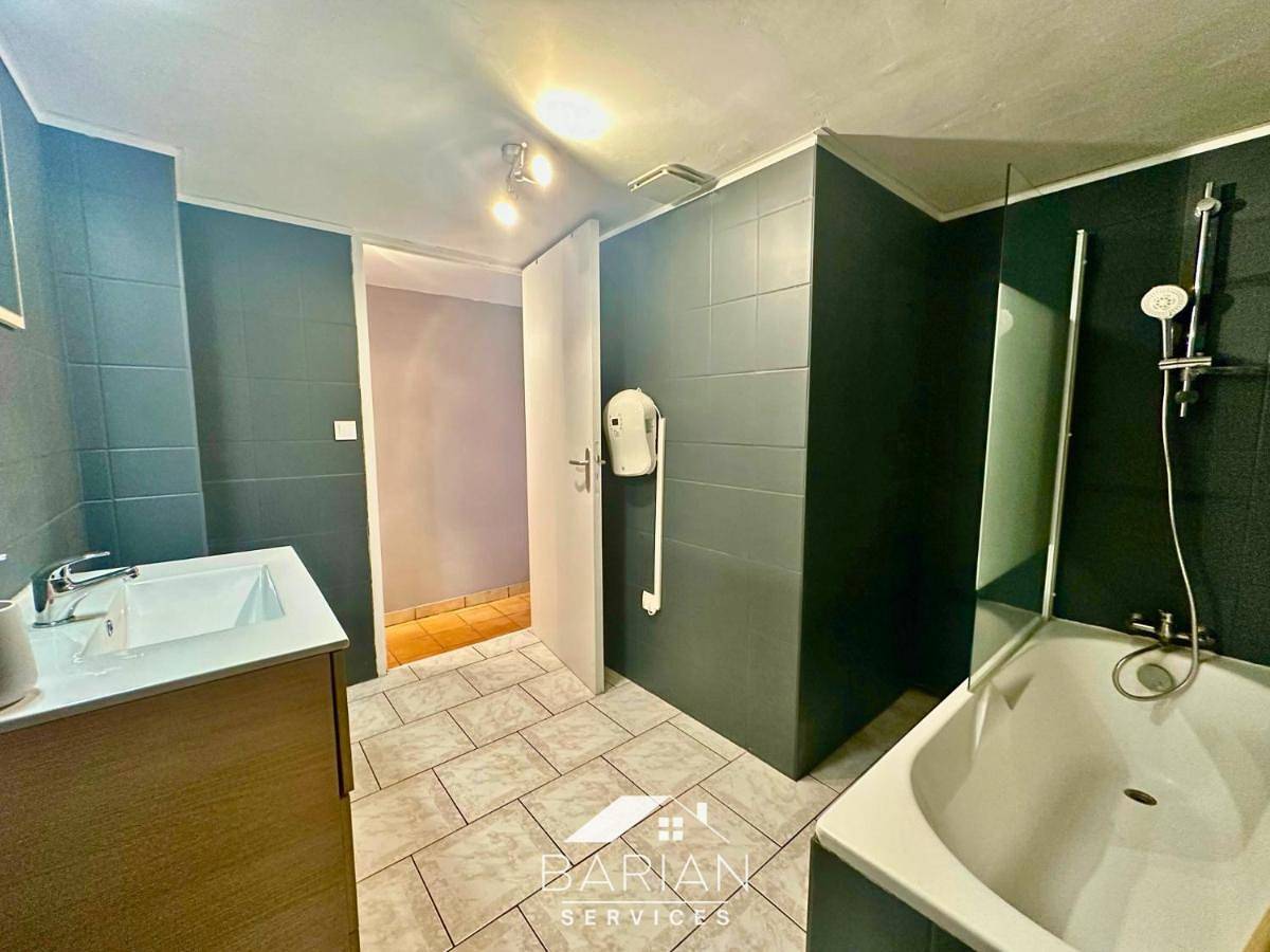 Maison climatisée 8 personnes - 3 chambres - calme et détente in Saint-Agnant, Région de Rochefort