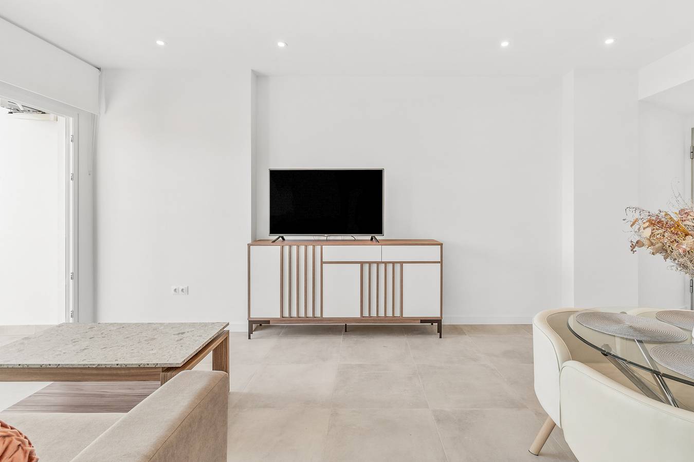 Entire apartment, Apartment 'Mar Del Sur' with Sea View, Wi-Fi and Air Conditioning in Benalmádena, Costa del Sol
