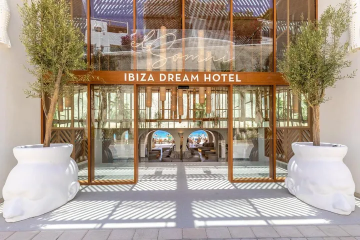 Hotel para 2 personas, con terraza y sauna además de jacuzzi y piscina - 1