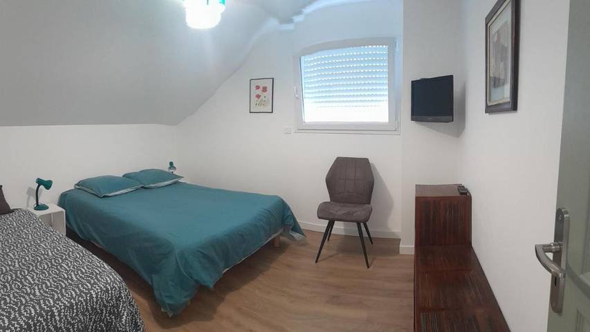 Chambre d’hôte pour 2 personnes, avec vue et jardin