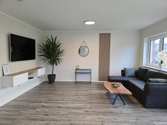 Ferienwohnung für 4 Personen, mit Terrasse und Garten in Nordenham