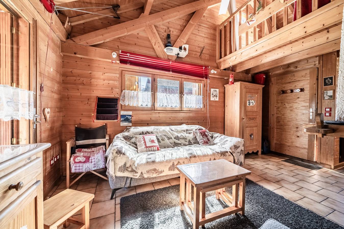 Chalet „6p Classique – Clématite“ mit Bergblick, privater Terrasse und Wlan in Verchaix, Region Bonneville