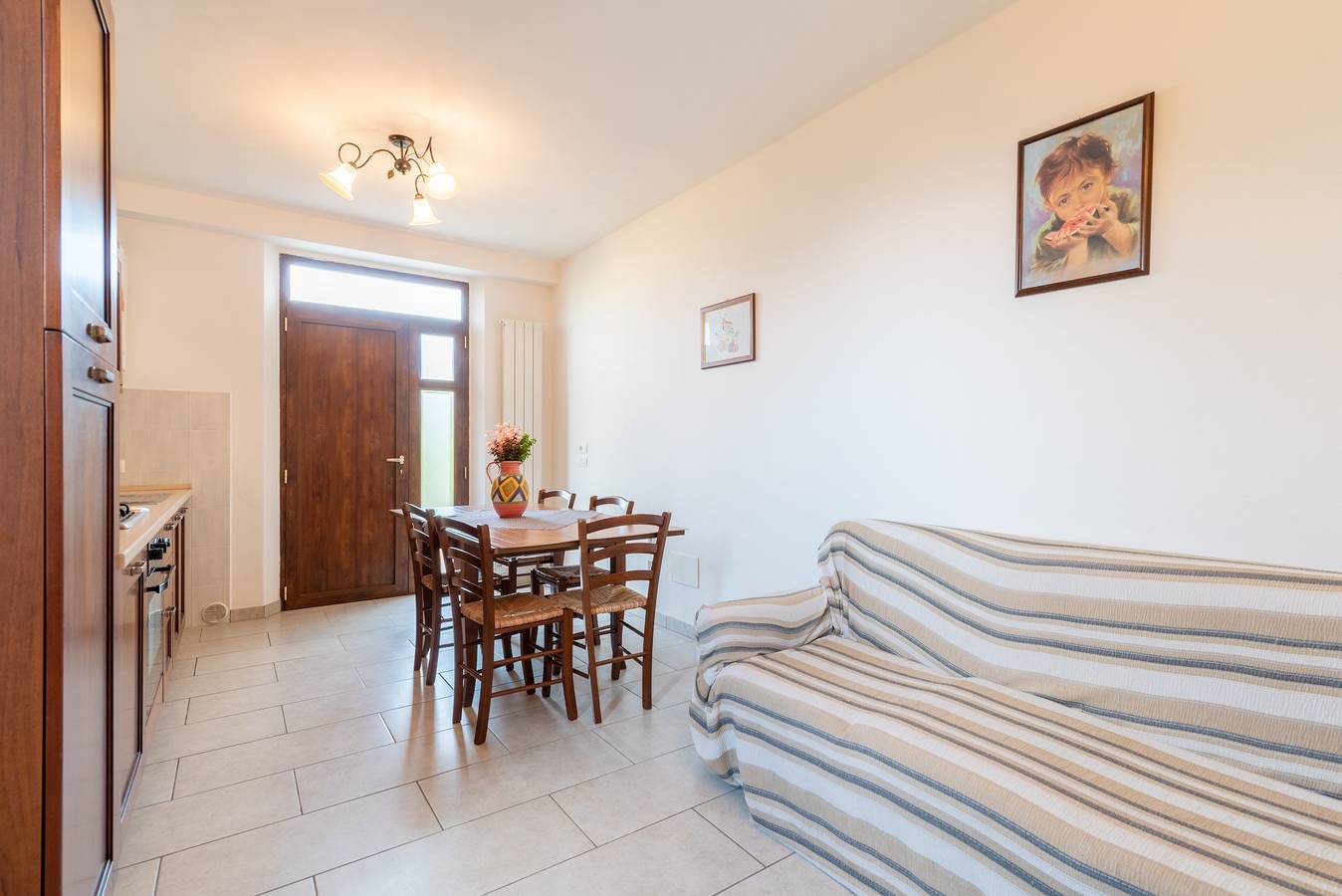 Appartamento "Papà Giuseppe La Terrazza" con piscina in comune e Wi-Fi in Provincia di Arezzo