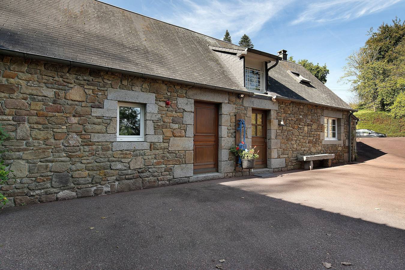 Cottage 'Gîte Rural Michel Germain' avec terrasse privée, jardin privé et Wi-Fi in Sourdeval-les-Bois, Région de Coutances