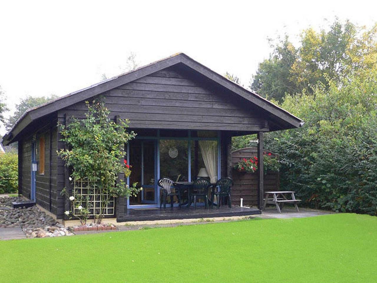 Blockhaus - ideal bis 4 Personen - Tv im Schlafzimmer in Ostseebad Damp, Damp