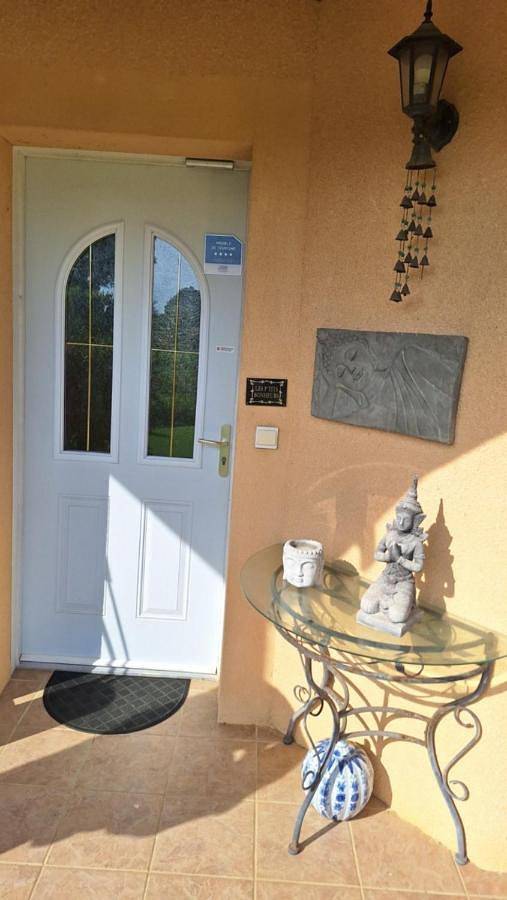 Location de vacances pour 6 personnes, avec vue ainsi que piscine et jardin à Frontenac - 3
