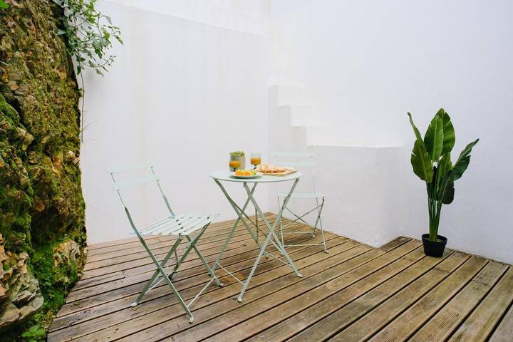 Location de vacances pour 6 personnes, avec terrasse ainsi que piscine et vue, animaux acceptés dans Marmelete - 2