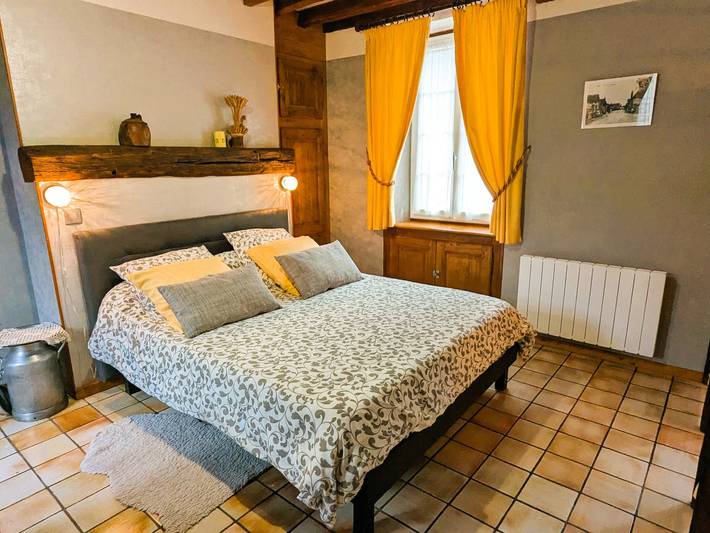 L'École Buissonnière: Charming cottage in Chéu near Chablis in Chéu, Auxerre region