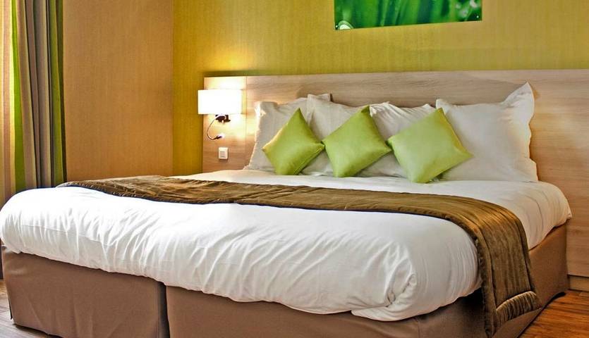 Hôtel pour 2 personnes à Dreux - 2