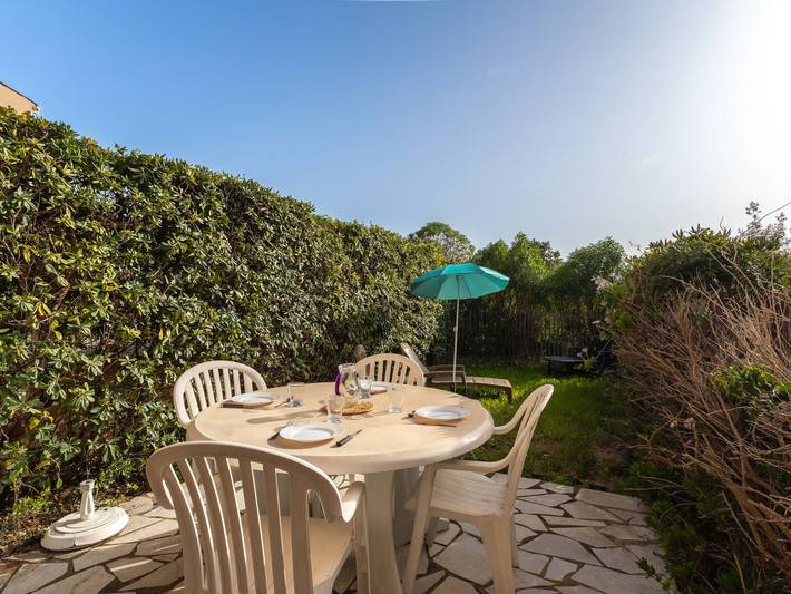 Gîte pour 3 personnes, avec jardin et terrasse à Rayol-Canadel-sur-Mer - 2