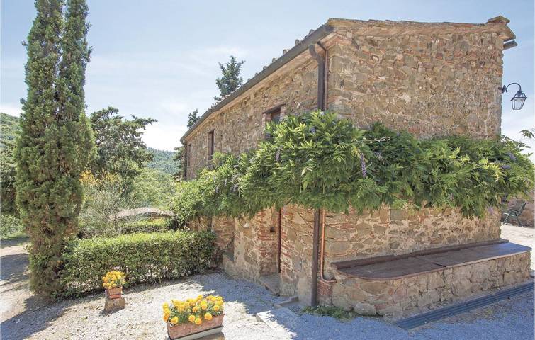 Appartamento a bordo piscina con parcheggio e internet in Gaiole in Chianti, Chianti