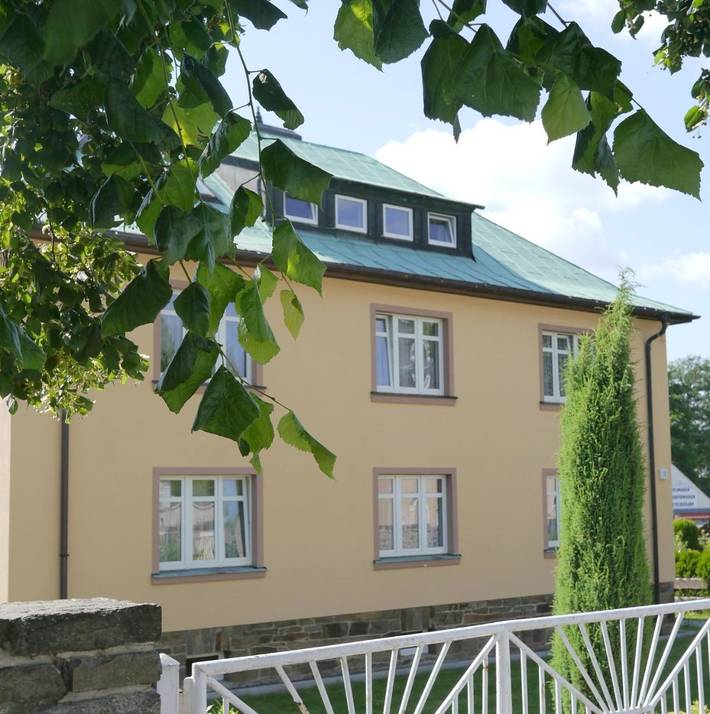 Ferienwohnung für 2 Personen, mit Garten und Ausblick