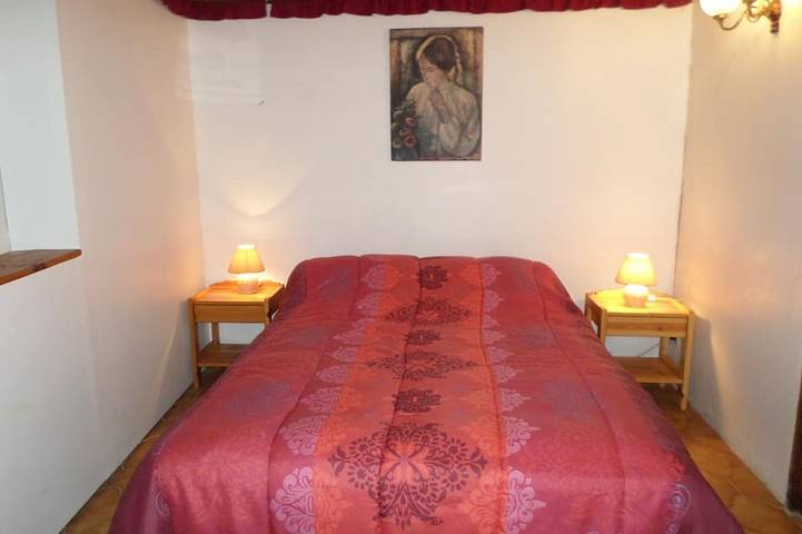 Gîte pour 5 personnes, avec terrasse et jardin à Sénéchas - 3