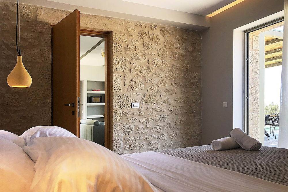 Riverstone Villa 1 2Bed 2bath near Kalogria beach in Stoupa, Messenia region