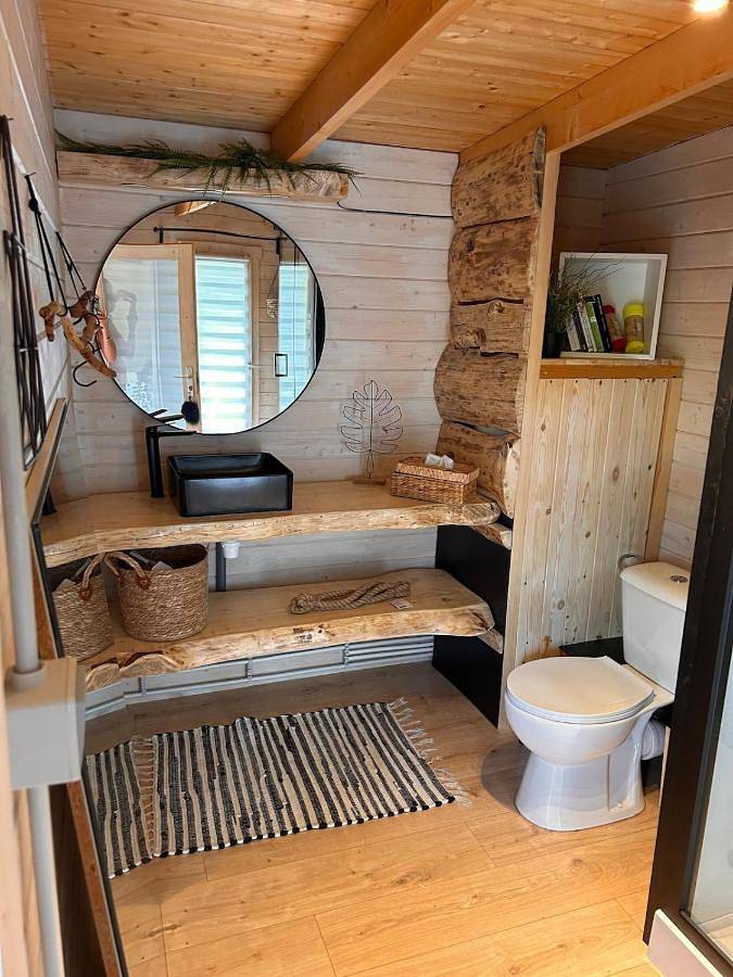 Gîte pour 2 personnes, avec terrasse et jardin dans Aéroport de Charleroi Bruxelles Sud Gosselies - 2