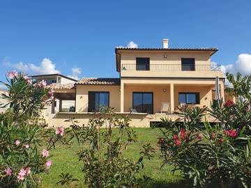 Chambre d’hôte pour 2 personnes, avec balcon à Palasca