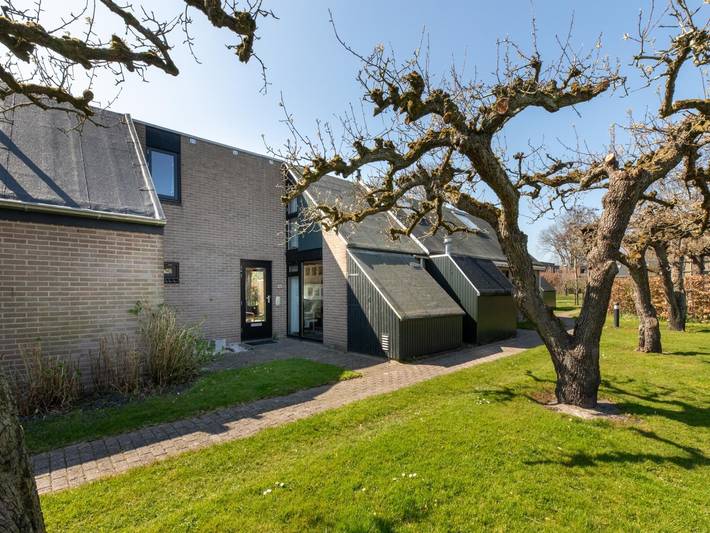 Vakantiehuis voor 4 personen, met Zwembad in Burgh-Haamstede