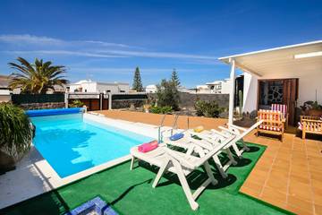 Villa for 6 People in Yaiza, Lanzarote, Photo 1