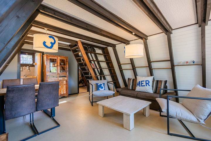 Nurdach-Haus (Typ 7) in Immenstaad am Bodensee, Region Bodensee-Oberschwaben