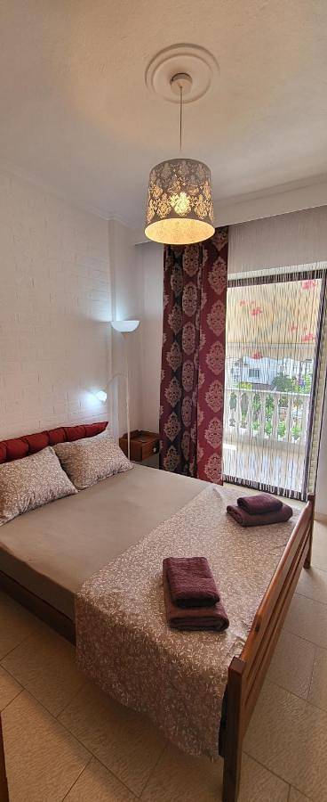 Ferienwohnung für 4 Personen, mit Terrasse und Ausblick - 1