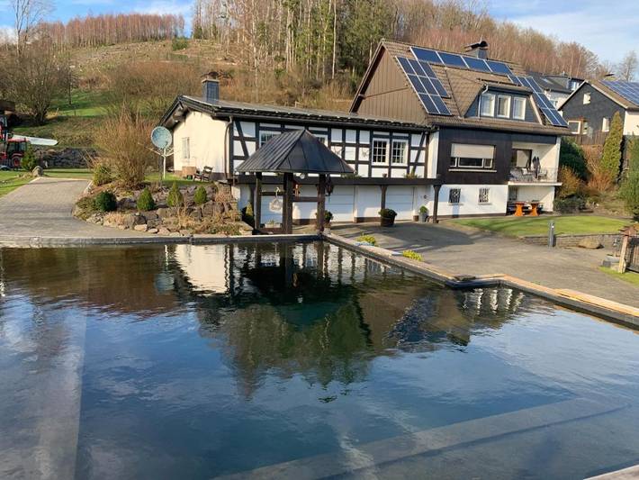 Ferienwohnung für 2 Personen, mit Terrasse und Garten sowie Ausblick