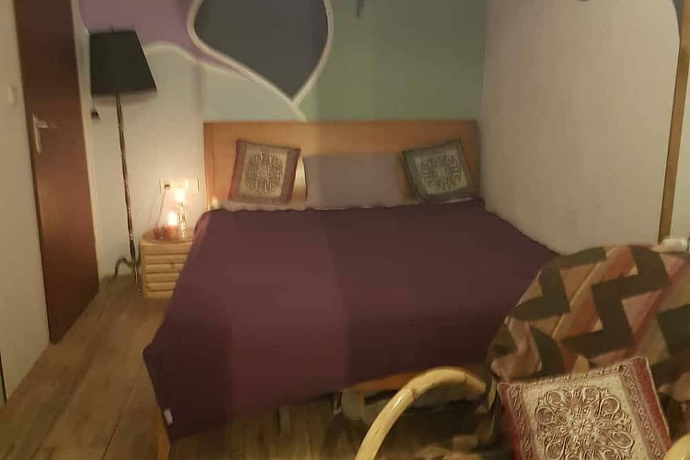 Ganze Wohnung, Kleine ruhige Wohnung in gediegener Lage in Saarbrücken, Saargau